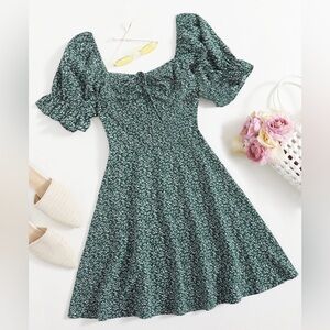 SHEIN Green Puff Sleeve A-Line Mini Dress